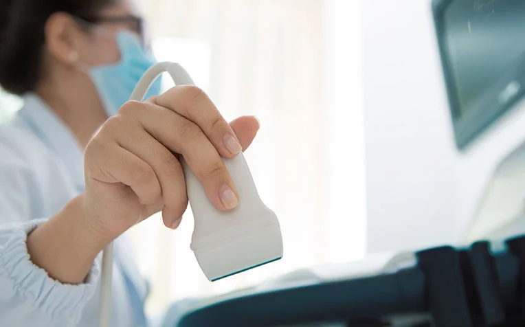 breast cancer screening can an ultrasound replace a mammogram